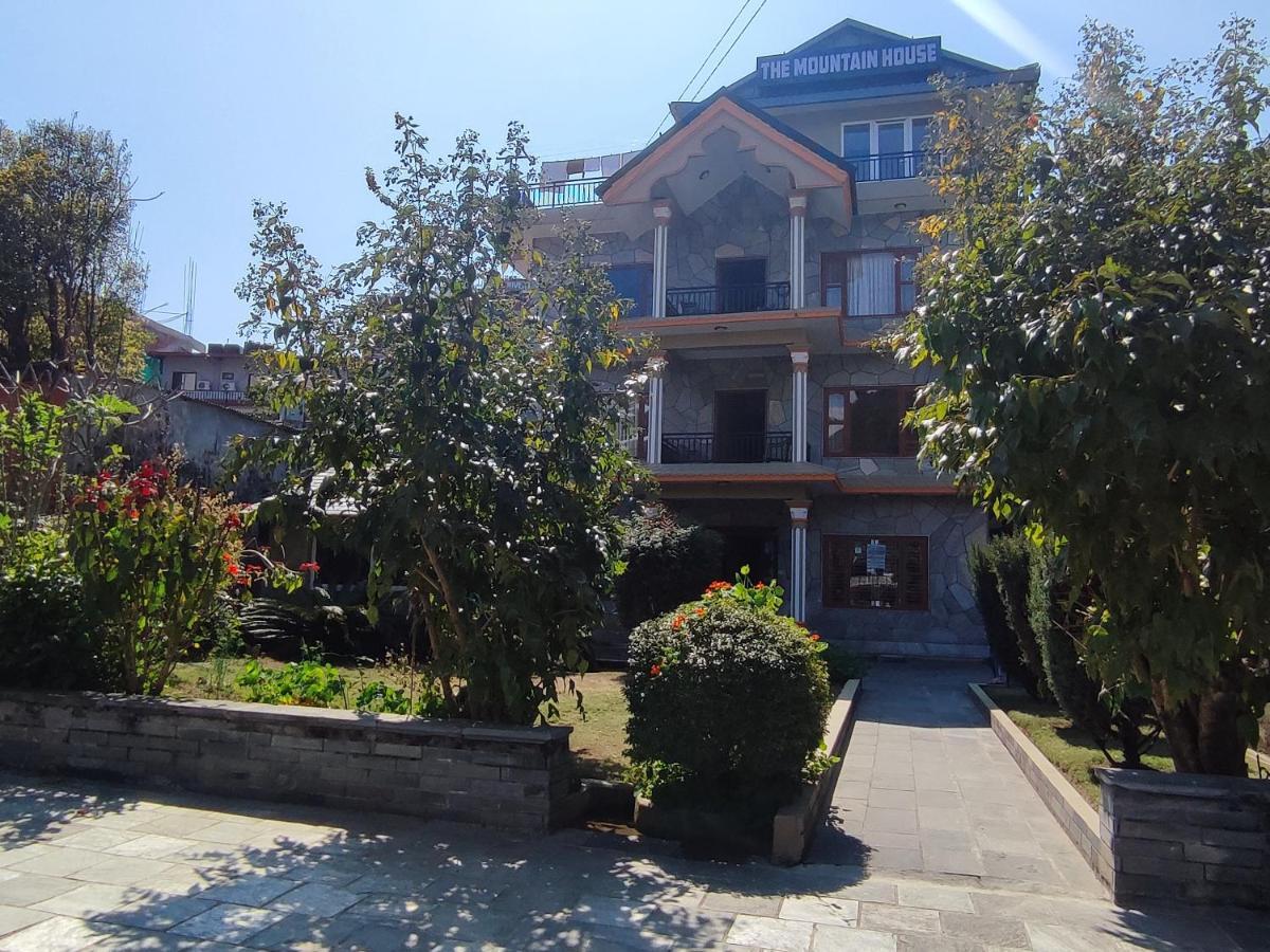Отель The Mountain House Покхара Экстерьер фото