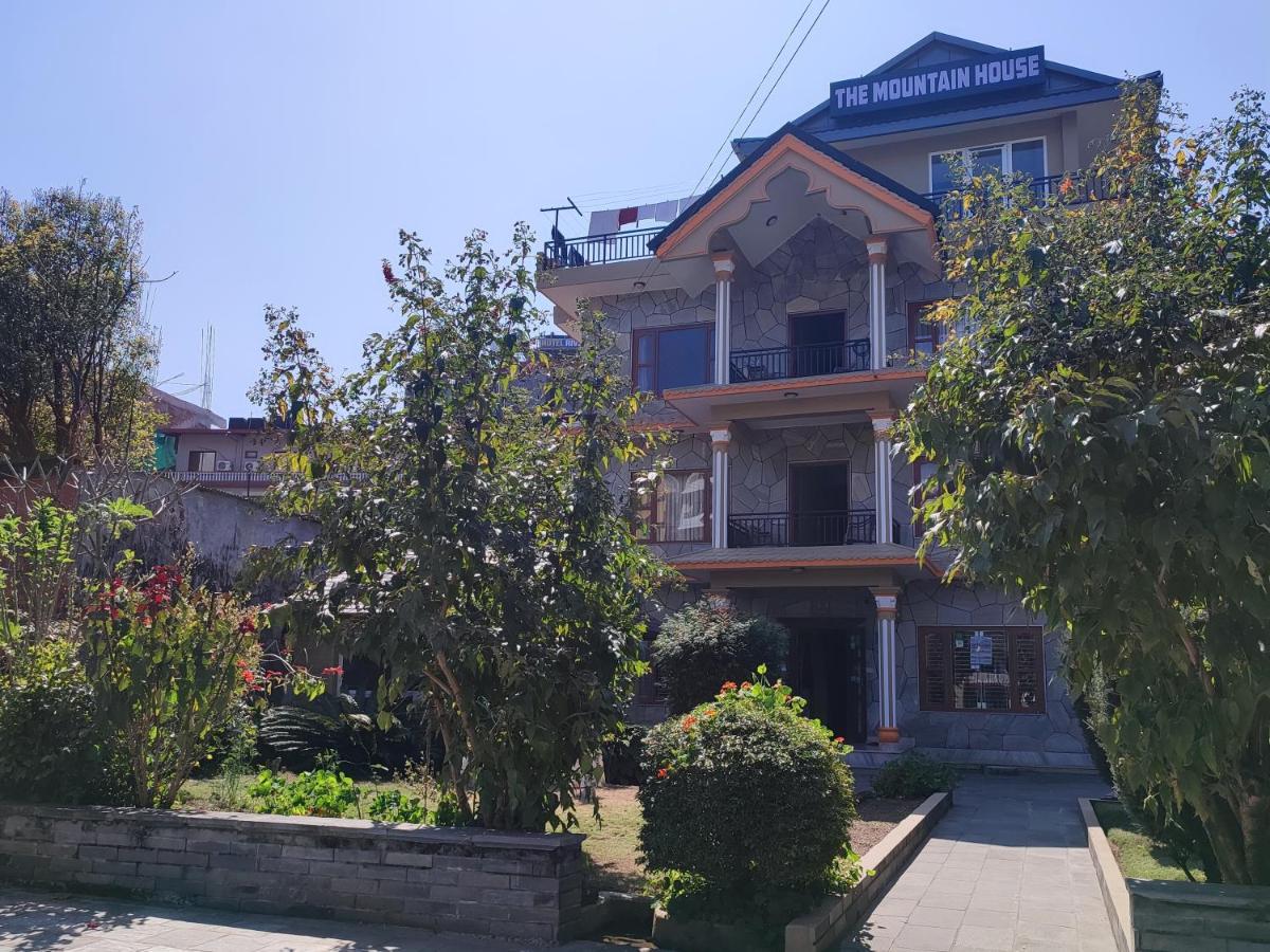 Отель The Mountain House Покхара Экстерьер фото